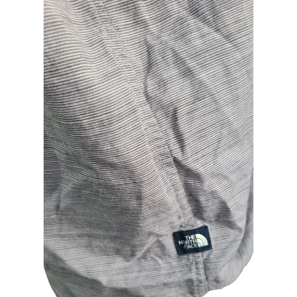 The North‎ Face Short Sleeve Button Up Shirt Size L